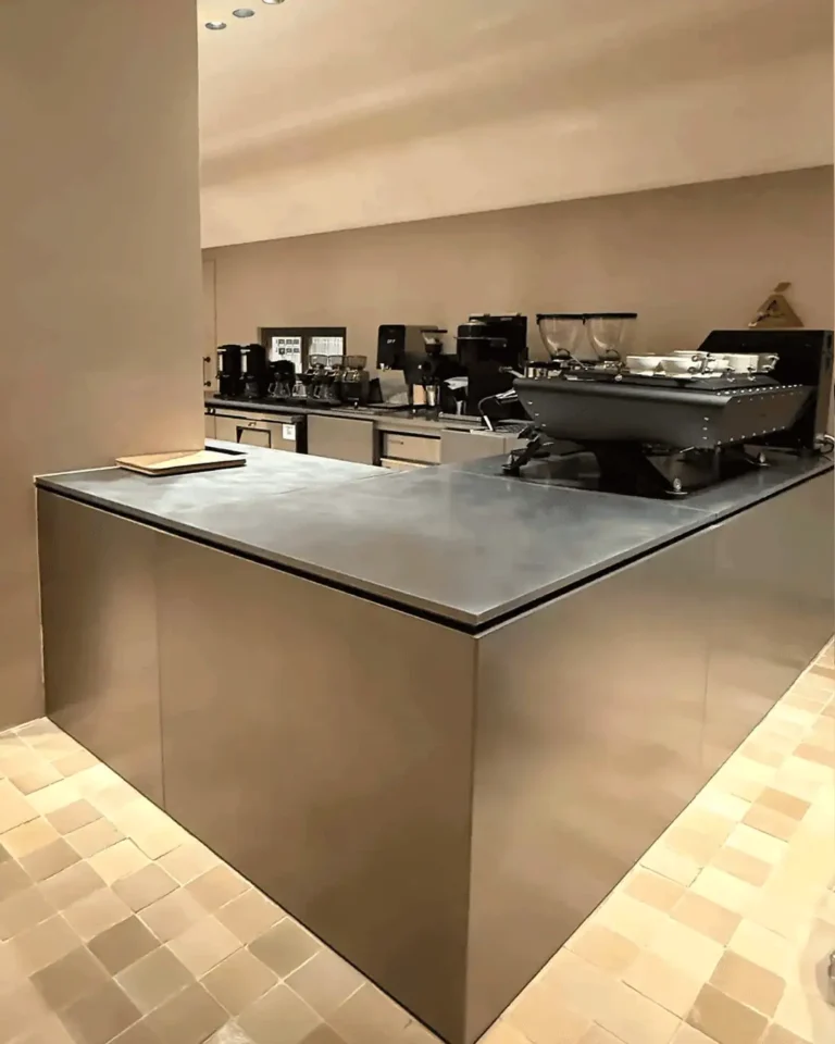A custom metal café counter by Blok of Metal Fabrik for Peaks Café in Riyadh, Saudi Arabia.