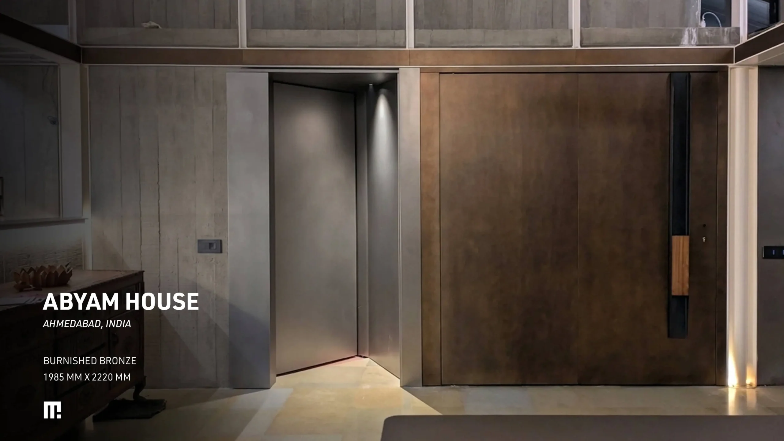 KANVAS entrance doors by Metal Fabrik